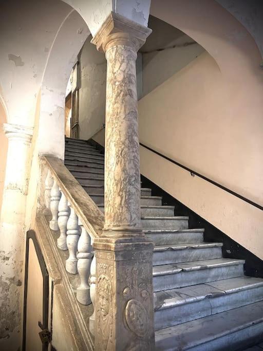 Magnifico Del 400 L'elisir D'amore Apartment Genua